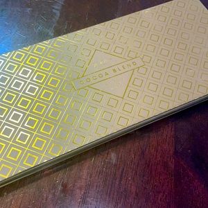 Zoeva “Cocoa Blend” Eyeshadow Palette